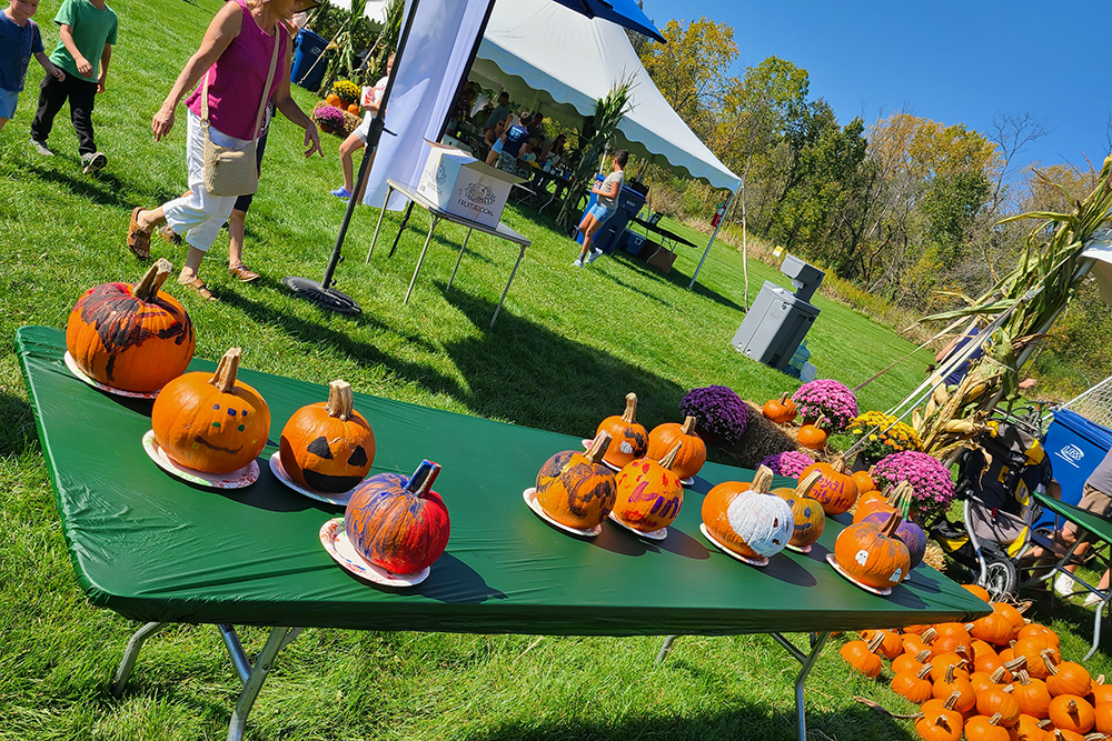 <a href="https://northbarrington.org/govern/commissions/parks-recreation-commission/fall-festival">Fall Festival</a> Fall Fest_Home_1000x667.jpg